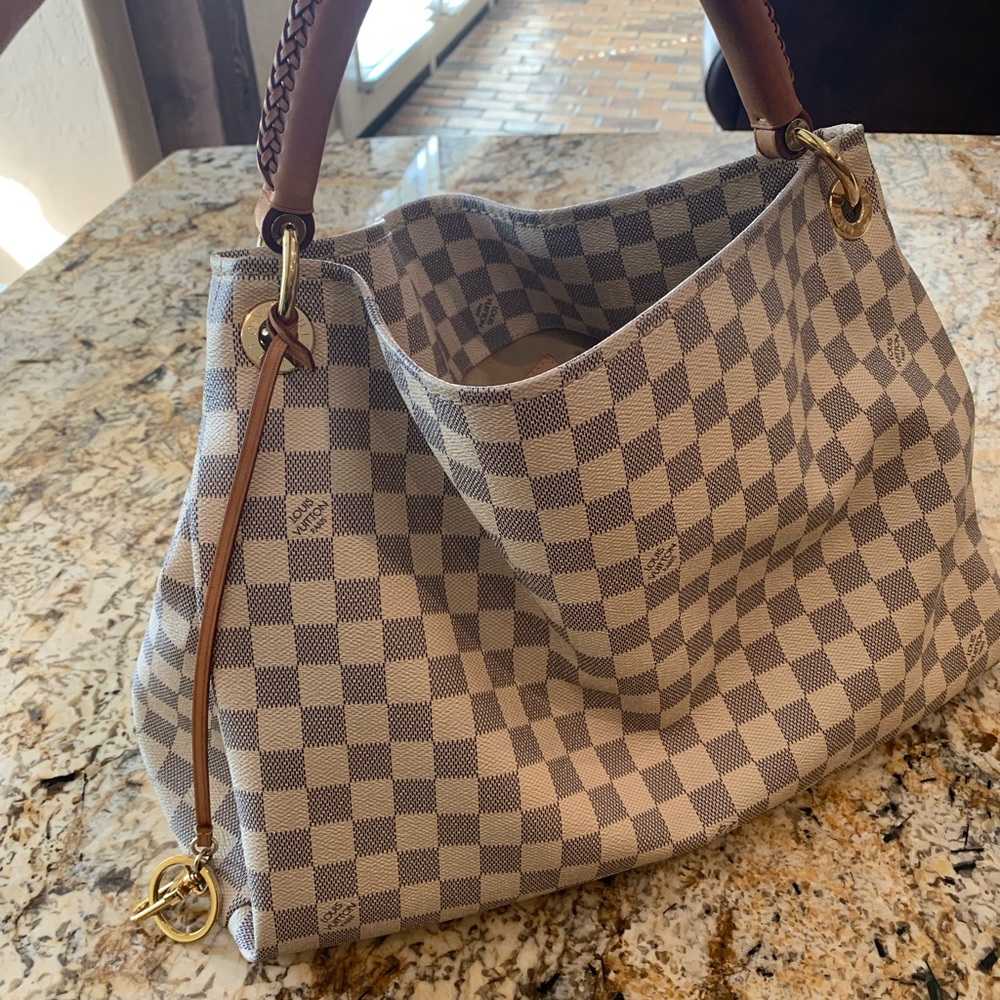 Louis Vuitton Artsy Damier MM